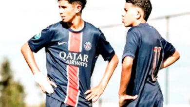 أيمن عصب و يونس إيدار لاعبين مغربيين مع باريس سان جيرمان الفرنسي في دوري أبطال أوروبا أيمن عصب و يونس إيدار لاعبين مغربيين مع باريس سان جيرمان الفرنسي في دوري أبطال أوروبا