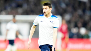 رضا بلحيان يغادر فريق لاتسيو الإيطالي رضا بلحيان يغادر فريق لاتسيو الإيطالي