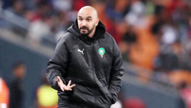وليد الركراكي يغادر المنتخب المغربي و محمد وهبي رفقة حجي و مدرب برتغالي يخلفونه